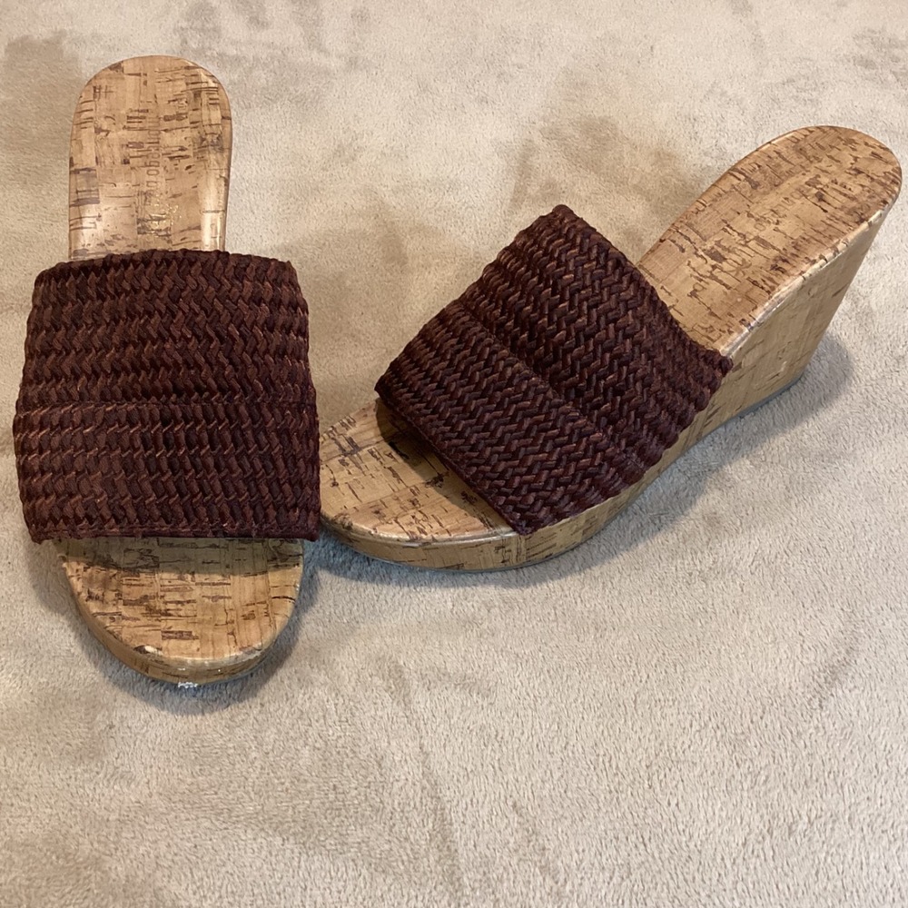 MONTEGO BAY Wedge Sandals, Stretch Upper, Metallic Brown/Copper, Size US 9/EU 40